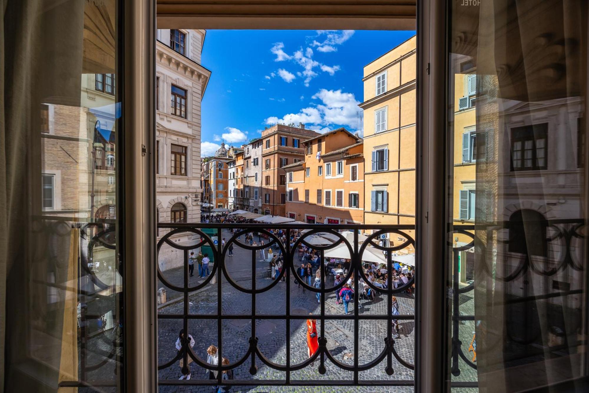 Ht6 Hotel Roma Esterno foto
