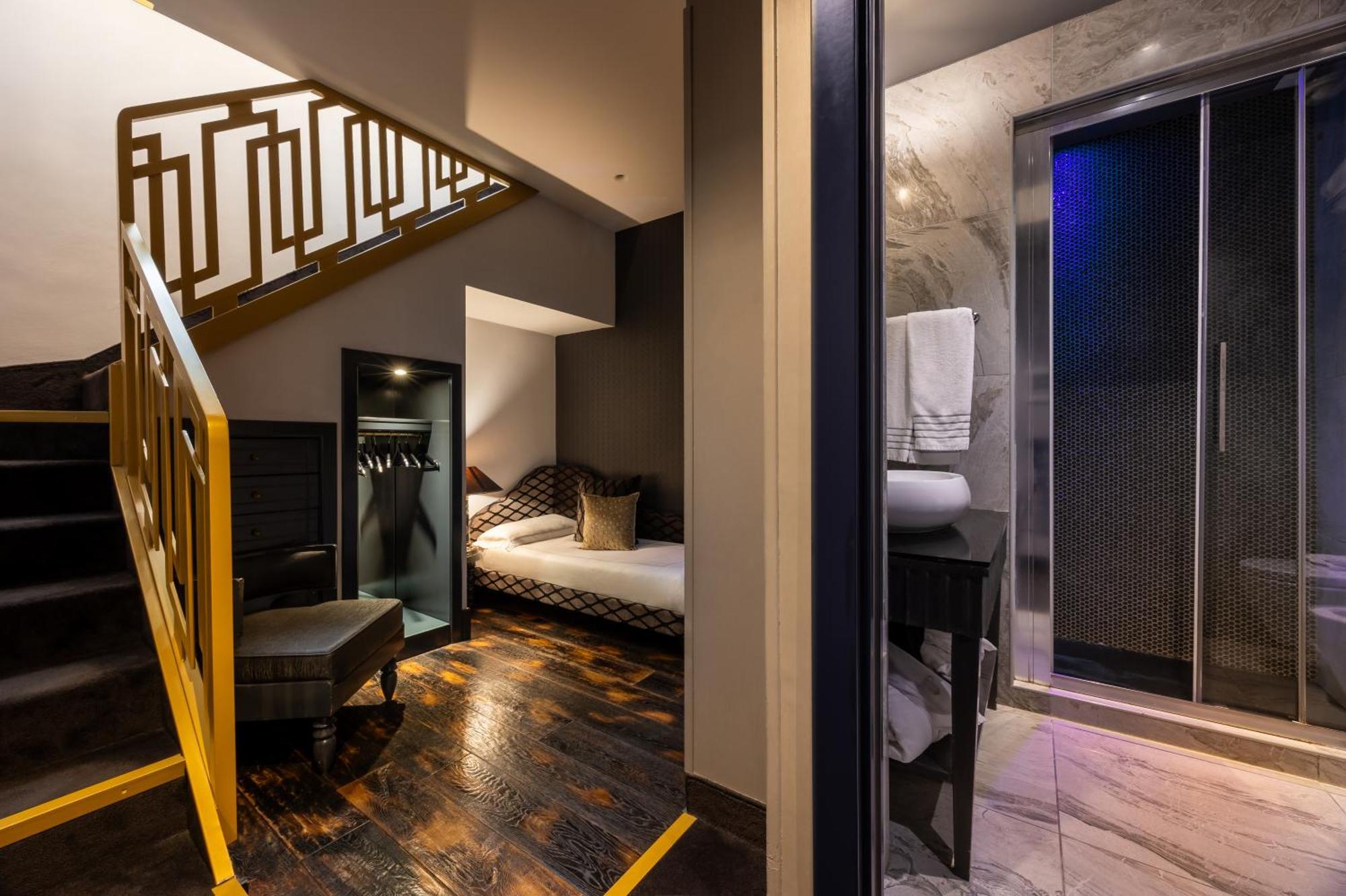 Ht6 Hotel Roma Esterno foto