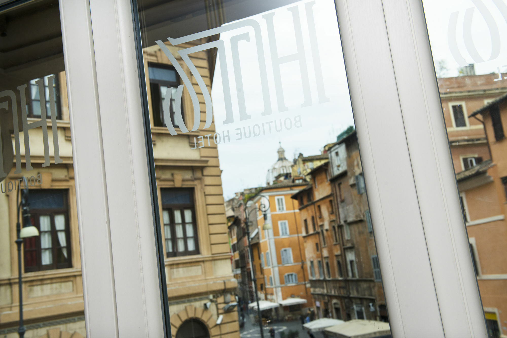 Ht6 Hotel Roma Esterno foto